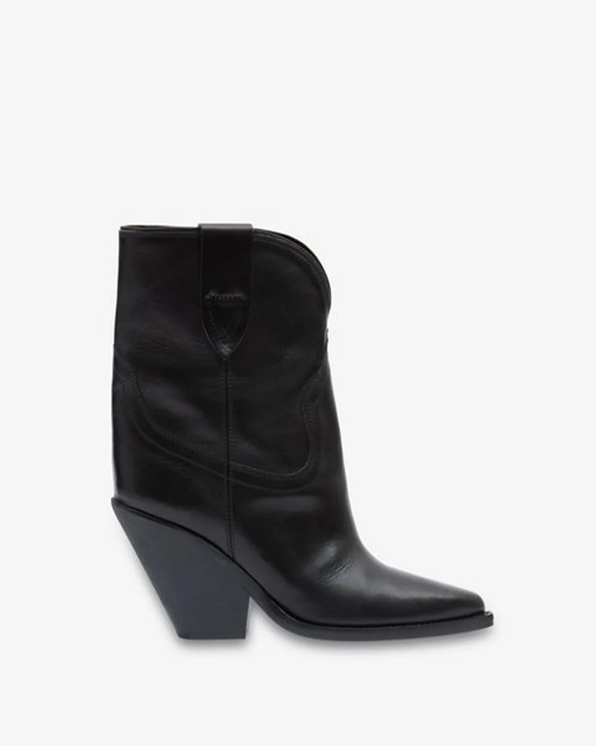 BOOTS LEYANE