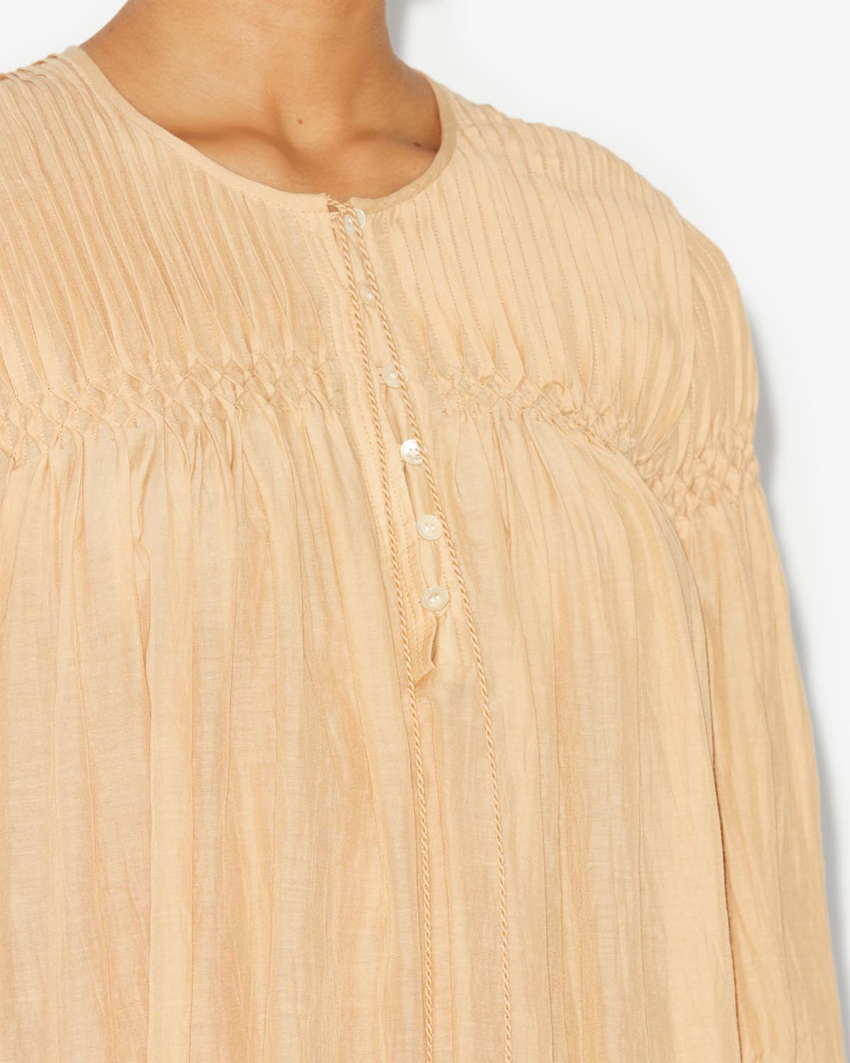 Robe Adeliani - Image 2